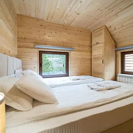 Brvnara Ljubomir, Planina Tara, シャレー カルゲスケ・バレ