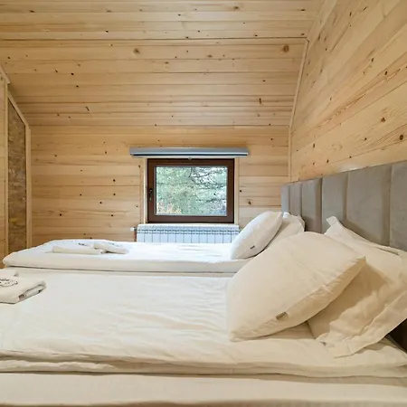 シャレー Brvnara Ljubomir, Planina Tara, *