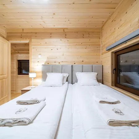 Brvnara Ljubomir, Planina Tara, *